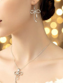 گوشواره مینیمال پاپیون استیل
